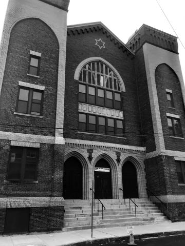 Walnut Street Shul (Congregation Agudas Sholom), date unknown, image courtesy of Robert Feinberg