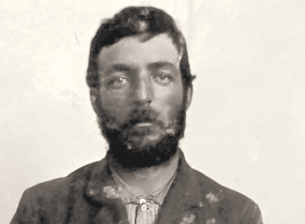 David Pogue, 1895, San Quentin Prison Inmate Photographs, 16466–1730, in California, U.S., Prison and Correctional Records, 1851–1950, Ancestry.com.